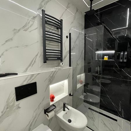 Apartamento Luxury 6 Al Duomo Di Parma Exterior foto