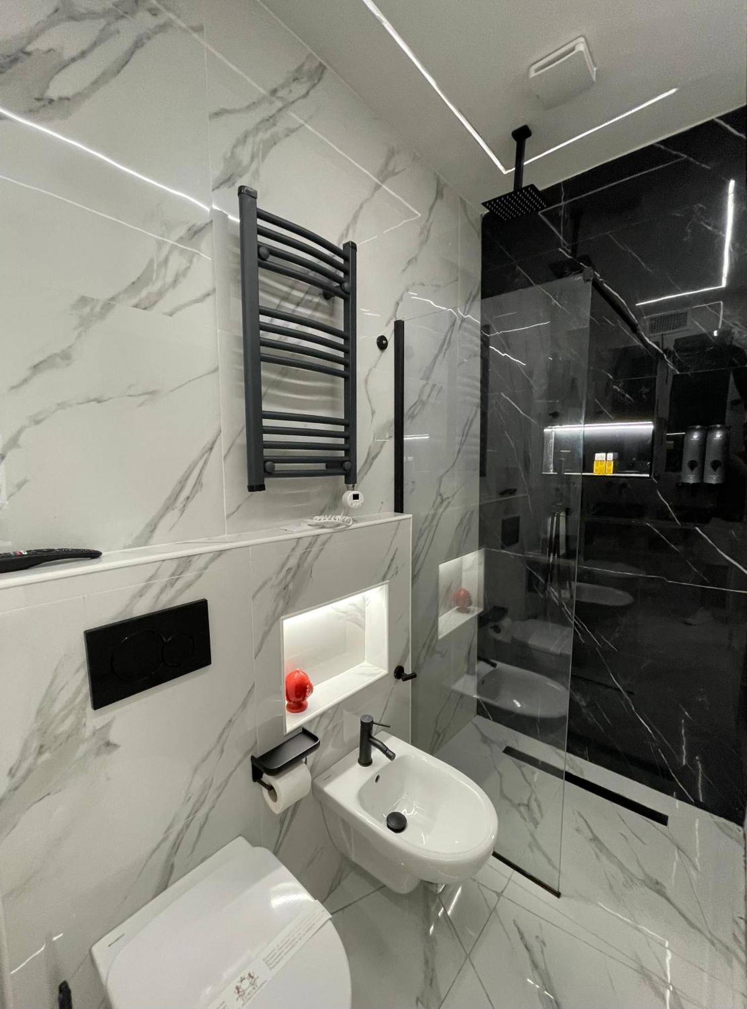 Apartamento Luxury 6 Al Duomo Di Parma Exterior foto
